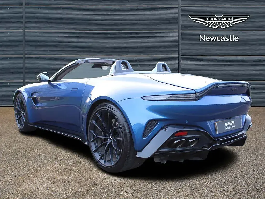 Used Aston Martin V8 Vantage 665 HP (489 kW) 2025 Blue Cabriolet