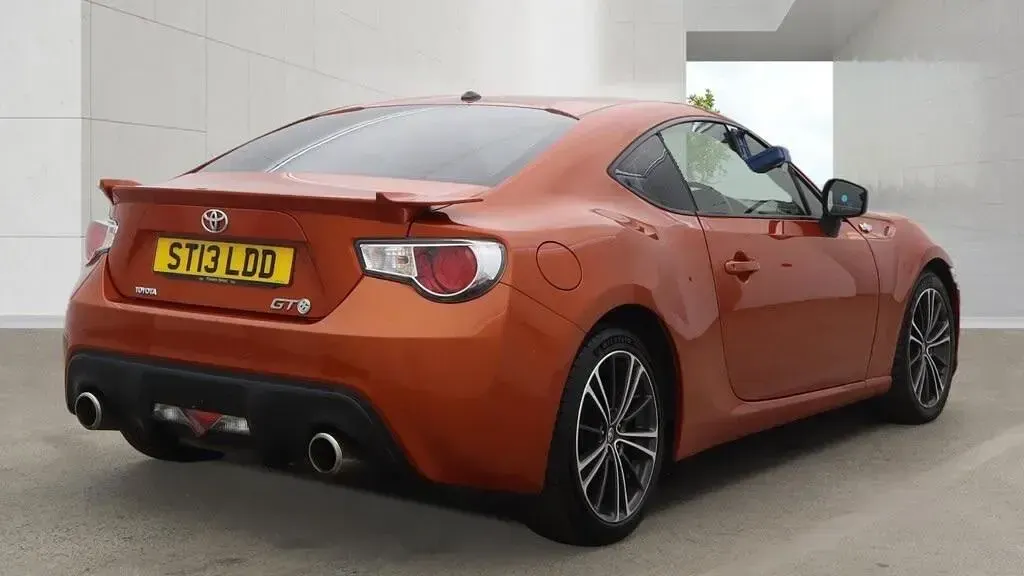 Used Toyota GT86 GT 2013 Orange Coupe
