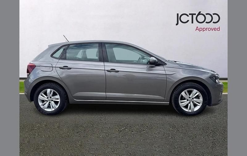 Used VW Polo Edition 64 HP (47 kW) 2019 Grey Hatchback