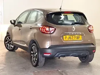 Used Renault Captur Dynamique 90 HP (66 kW) 2017 Brown SUV