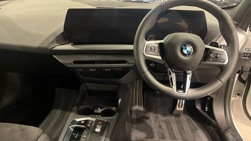 Used BMW 120 M Sport 168 HP (123 kW) 2025 White Hatchback