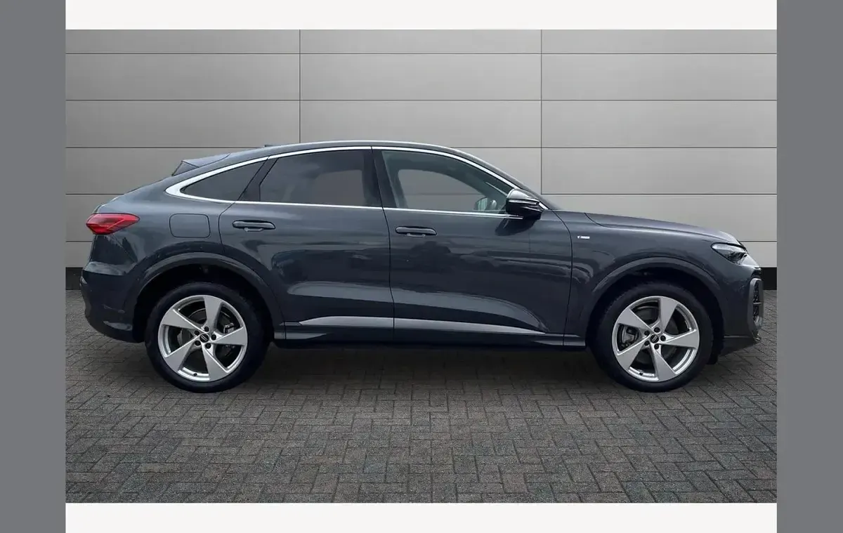 Used Audi Q5 S-Line 204 HP (150 kW) 2025 Grey SUV