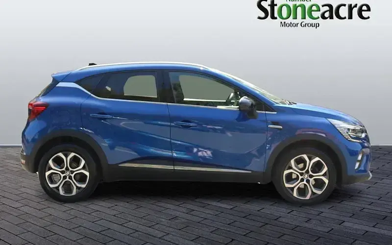 Used Renault Captur Techno 91 HP (66 kW) 2024 Blue SUV