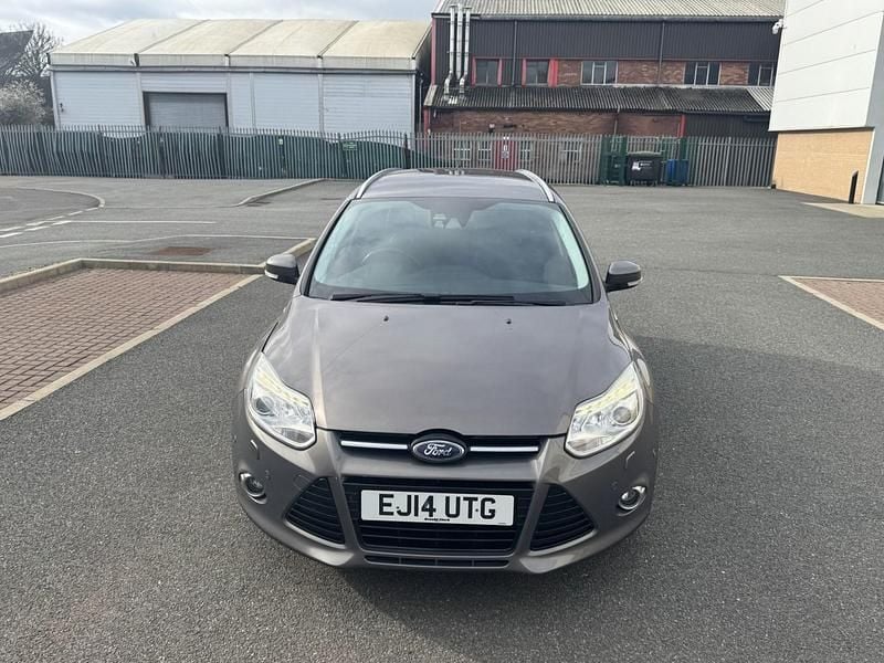 Used Ford Focus Titanium X 125 HP (91 kW) 2014 Brown Estate