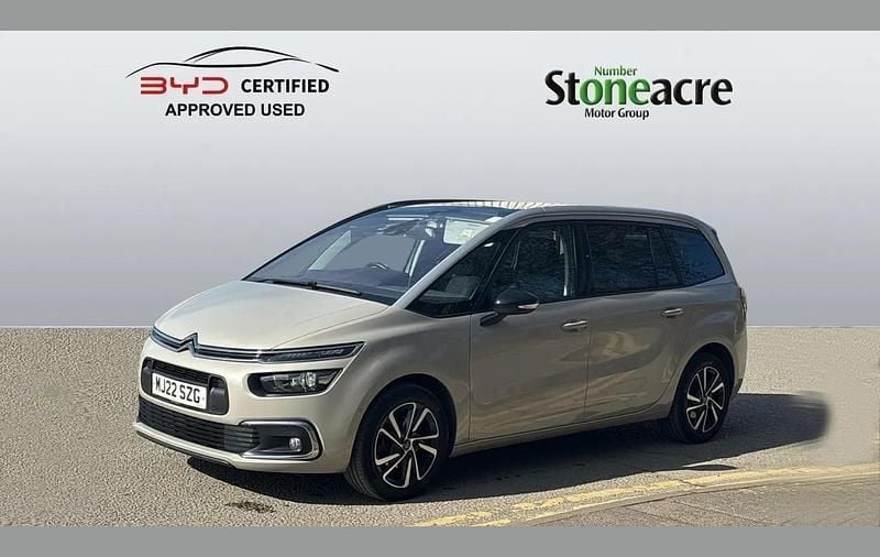 Used Citroën C4 SpaceTourer PureTech 128 HP (94 kW) 2022 Beige MPV