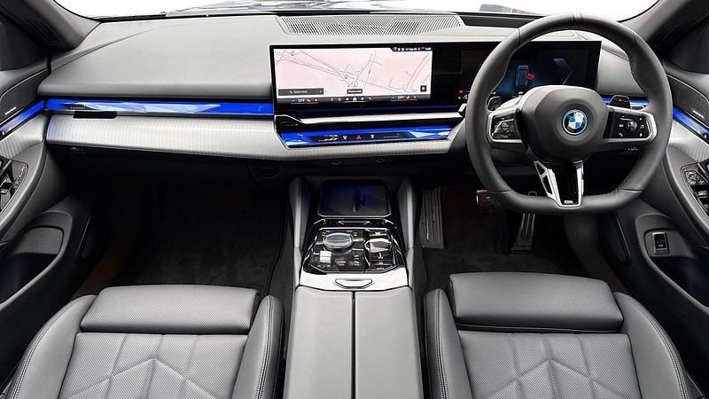 Used BMW 530e M Sport 295 HP (216 kW) 2025 Blue