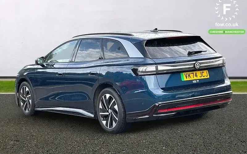 Used VW ID.7 Pro 210 kW (286 HP) 2024 Blue Estate