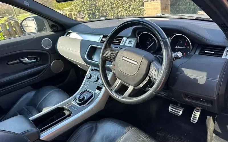 Used Land Rover Range Rover evoque HSE Dynamic 179 HP (131 kW) 2017 Black SUV
