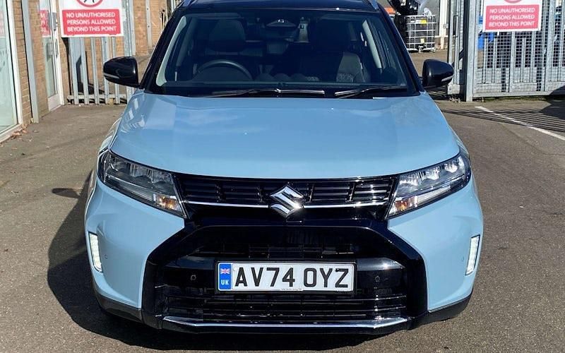 Used Suzuki Vitara 129 HP (94 kW) 2025 Ice greyish blue / black SUV