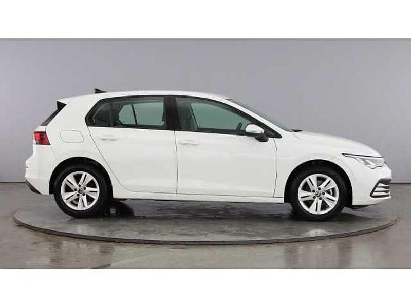 Used VW Golf VIII 130 HP (95 kW) 2023