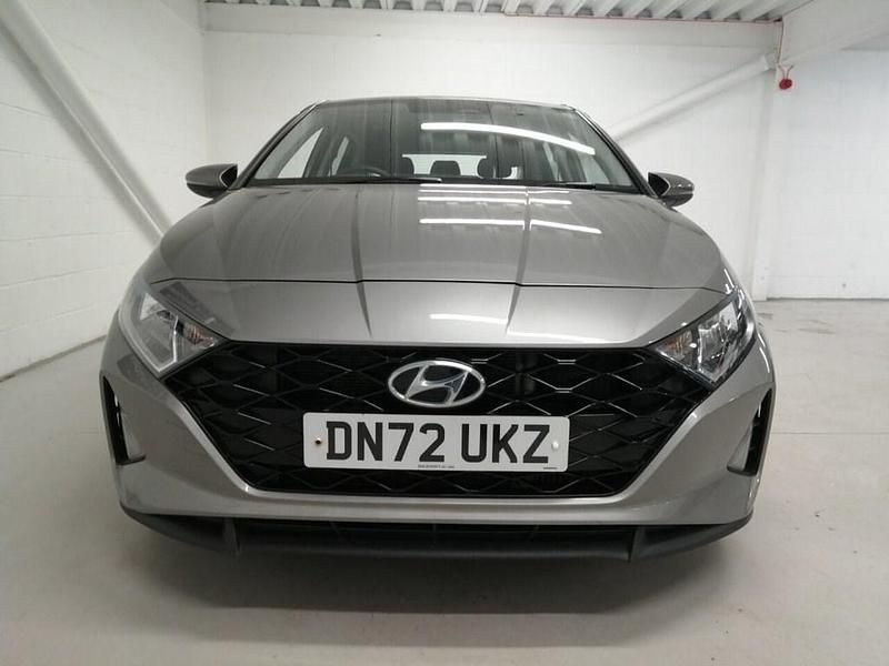 Used Hyundai i20 SE 100 HP (73 kW) 2022 Bronze Hatchback