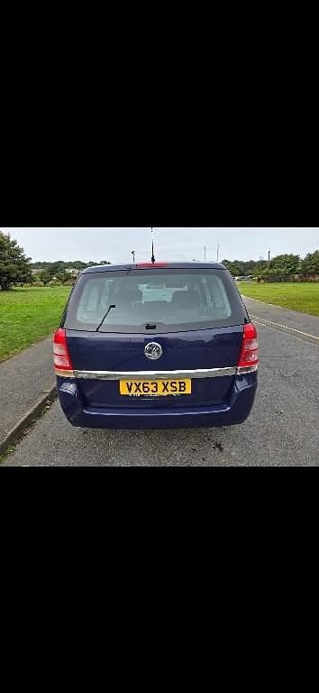 Second-hand Vauxhall Zafira 2013 Albastru Monovolum