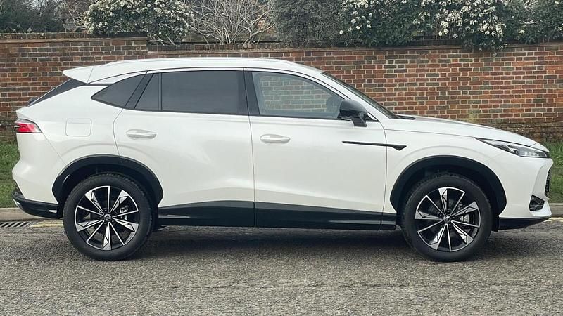 New MG HS SE 170 HP (125 kW) 2026 White SUV