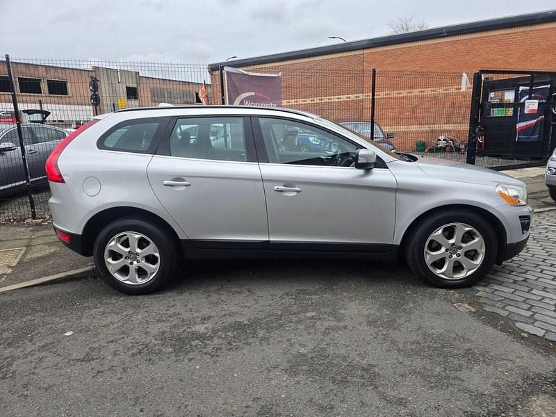 Usado Volvo XC60 SE Lux 2009 Prateado SUV