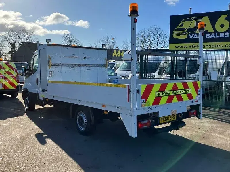 Used Iveco Daily 140 HP (102 kW) 2018 White Cabriolet