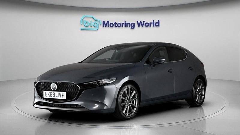 Used Mazda 3 Inclusive 122 HP (89 kW) 2020 Grey Hatchback