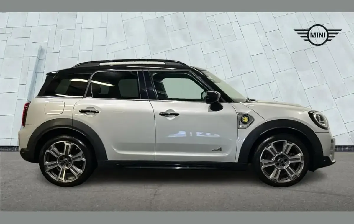 Used Mini Cooper S Countryman Exclusive 219 HP (161 kW) 2020 Silver SUV