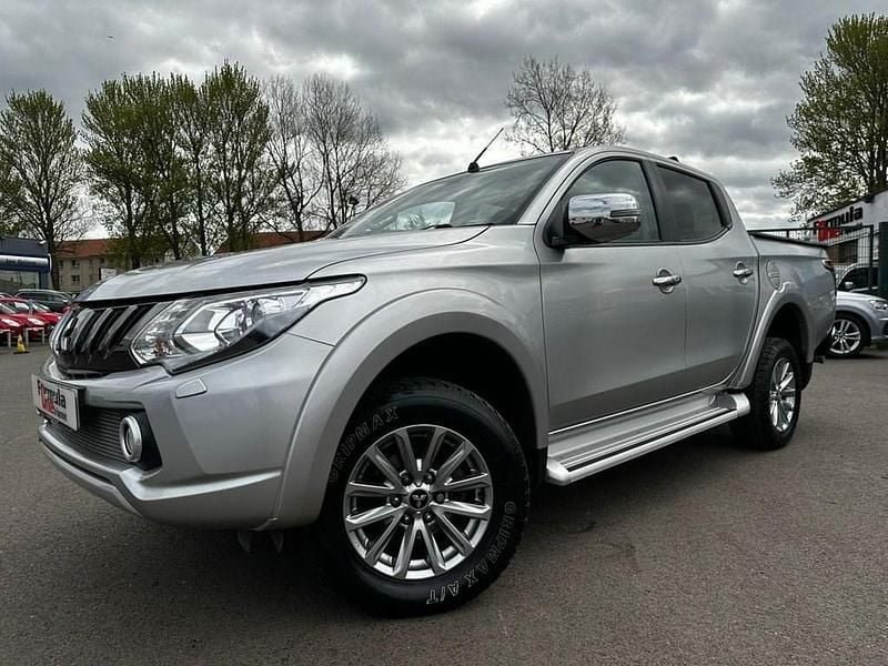 Used Mitsubishi L200 178 HP (130 kW) 2019 Silver Pickup