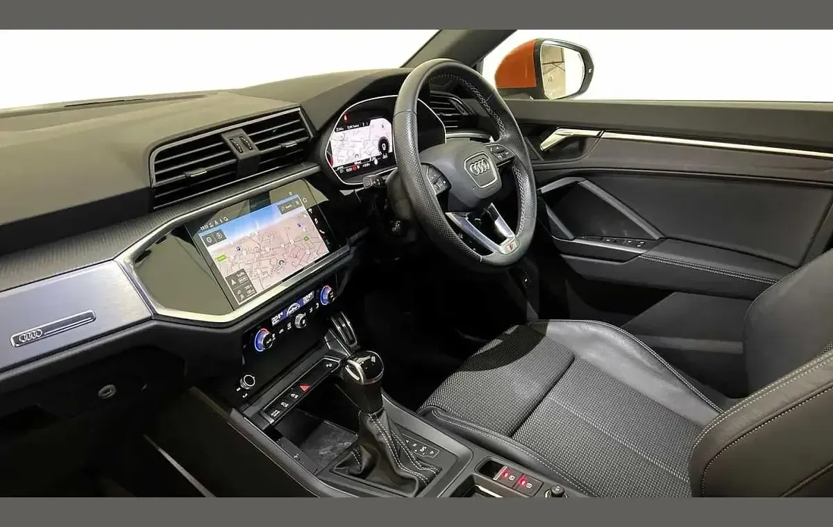Used Audi Q3 S-Line 150 HP (110 kW) 2023 Orange SUV