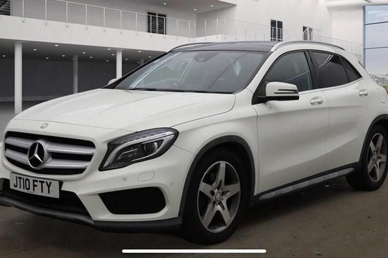 White Used 2014 Mercedes GLA220 AMG line SUV | £9,995 (Good price) - Image 1/1