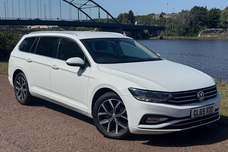 White Used 2019 VW Passat SEL Estate | £18,999 (A bit pricey) - Image 1/1