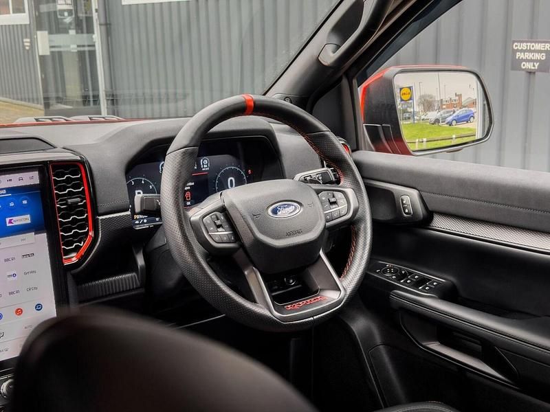 Used Ford Ranger Raptor 405 HP (297 kW) 2025 Orange Pickup