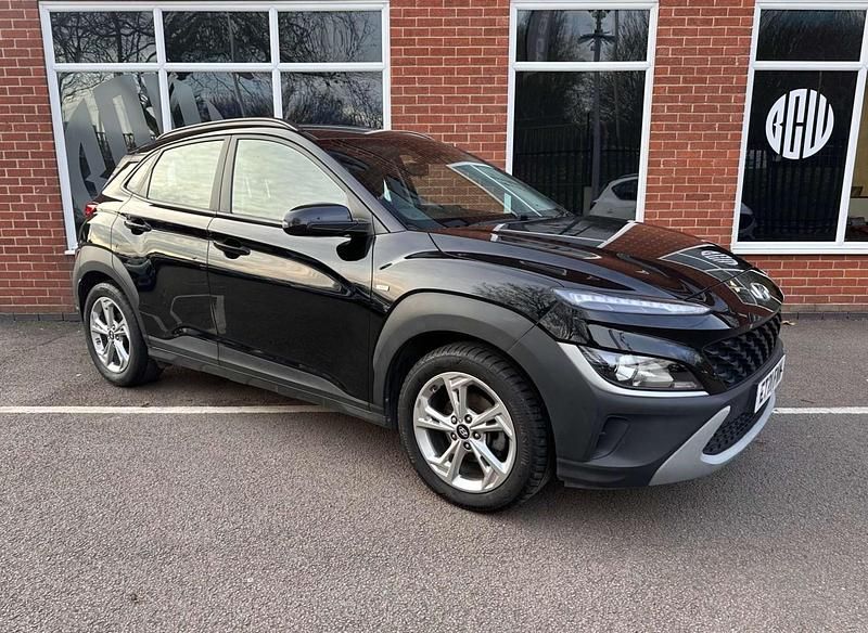 Black Used 2021 Hyundai Kona SE SUV | £11,450 (Fair price) - Image 1/4