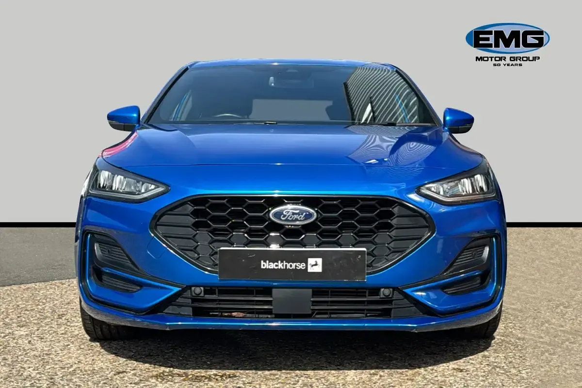 Used Ford Focus ST-Line 125 HP (91 kW) 2024 Blue Hatchback