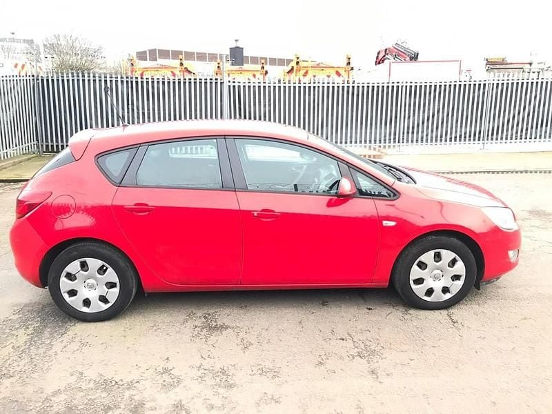 Used Vauxhall Astra 2010 Red Hatchback