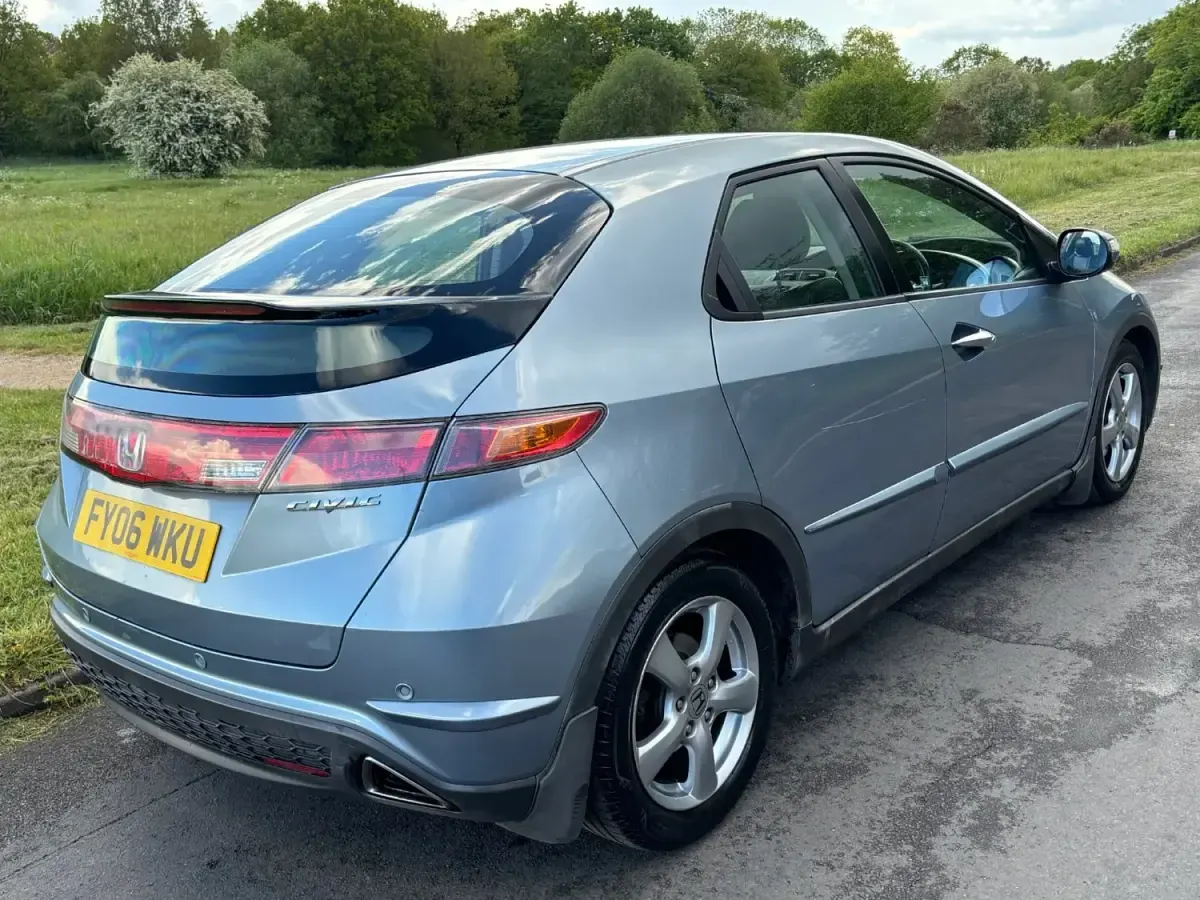 Gebraucht Honda Civic SE 140 PS (102 kW) 2006 Blau Kleinwagen