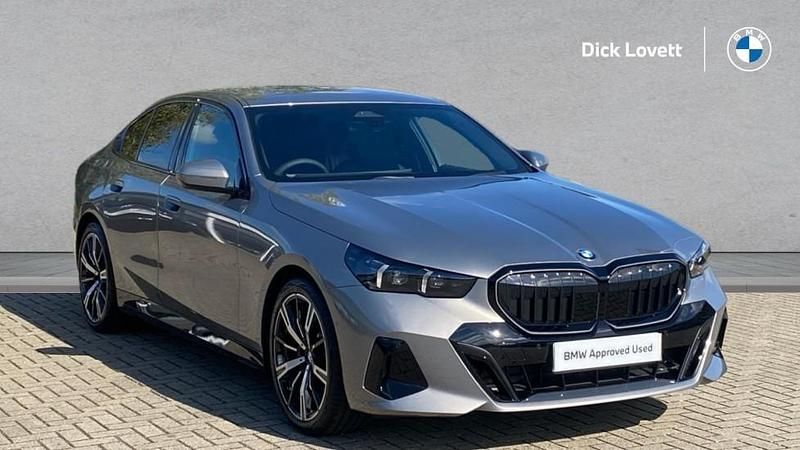 Grey Used 2025 BMW 520 M Sport | £44,444 (A bit pricey) - Image 1/4