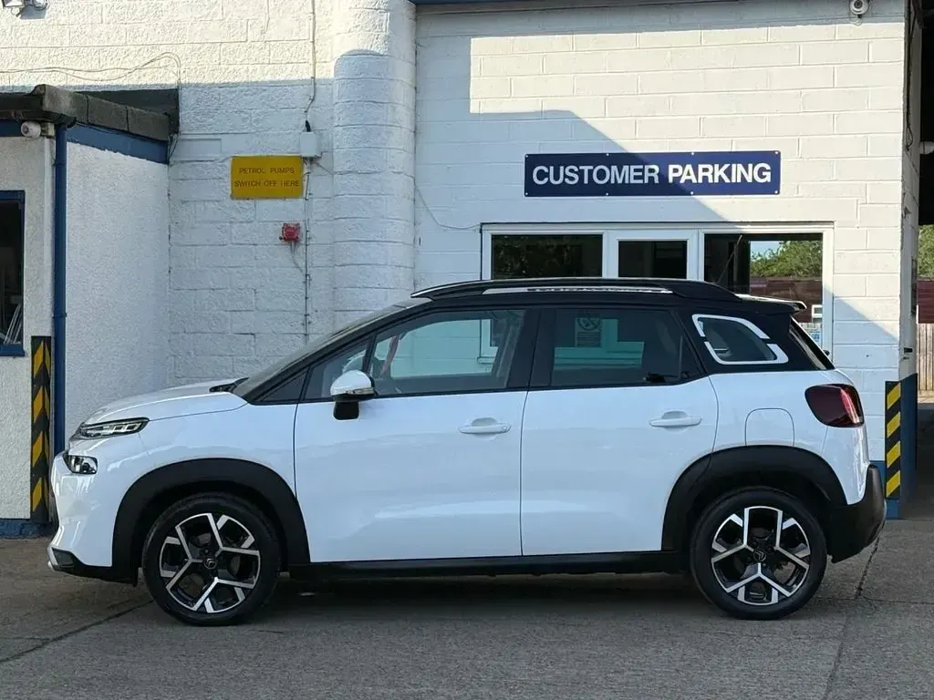 Used Citroën C3 Aircross Shine 110 HP (80 kW) 2021 White SUV