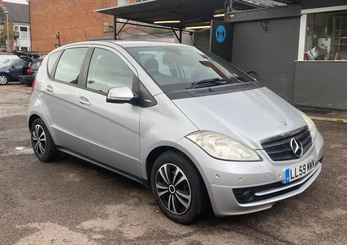 Usado Mercedes A160 Classic 2009 Prateado Citadino