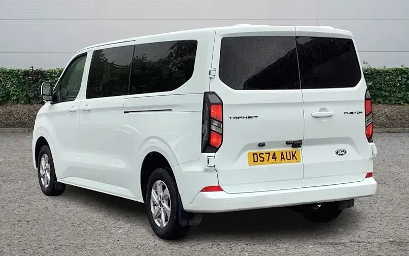 Used Ford Transit Custom Limited 136 HP (100 kW) 2025 Estate