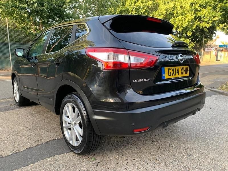 Used Nissan Qashqai Acenta Premium 115 HP (84 kW) 2014 Black SUV