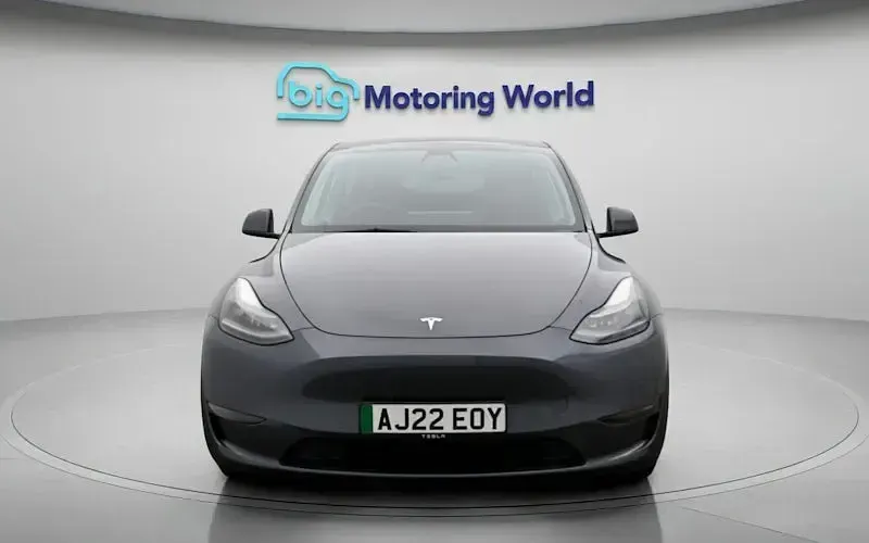 Used Tesla Model Y Long Range AWD 286 kW (389 HP) 2025 SUV