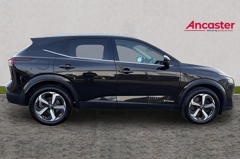 Used Nissan Qashqai N-Connecta 187 HP (137 kW) 2023 Black SUV