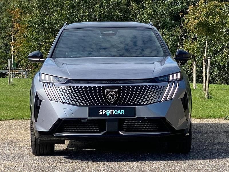 Grey Used 2024 Peugeot e-5008 GT SUV | £39,550 (Expensive) - Image 1/4