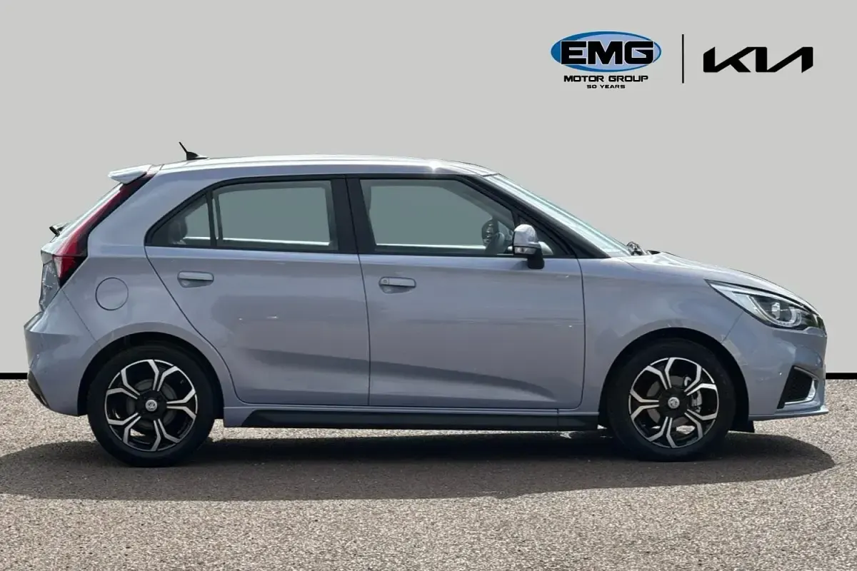 Usado MG MG3 Exclusive 106 HP (77 kW) 2024 Prateado Citadino