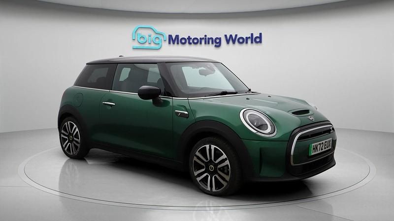 Green Used 2022 Mini Cooper S Hatch Hatchback | £14,500 (Fair price) - Image 1/4