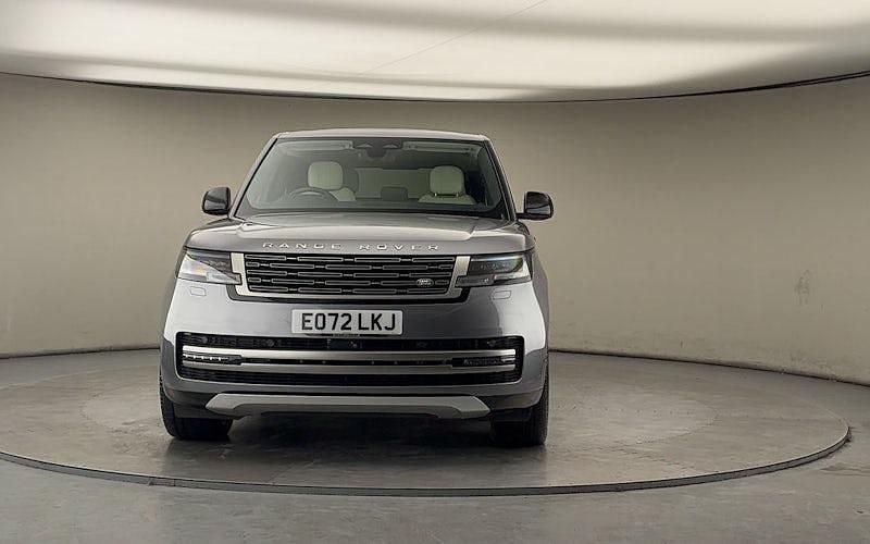 Used Land Rover Range Rover SE 349 HP (256 kW) 2025 SUV
