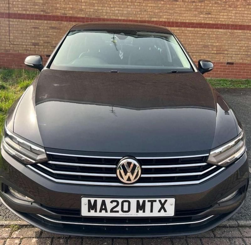 Used VW Passat SEL 120 HP (88 kW) 2020 Grey Sedan