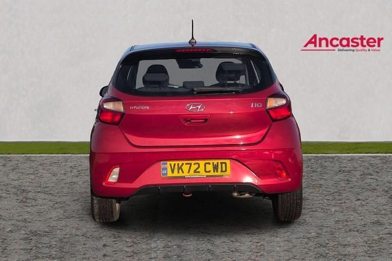 Used Hyundai i10 SE 83 HP (61 kW) 2022 Red Hatchback