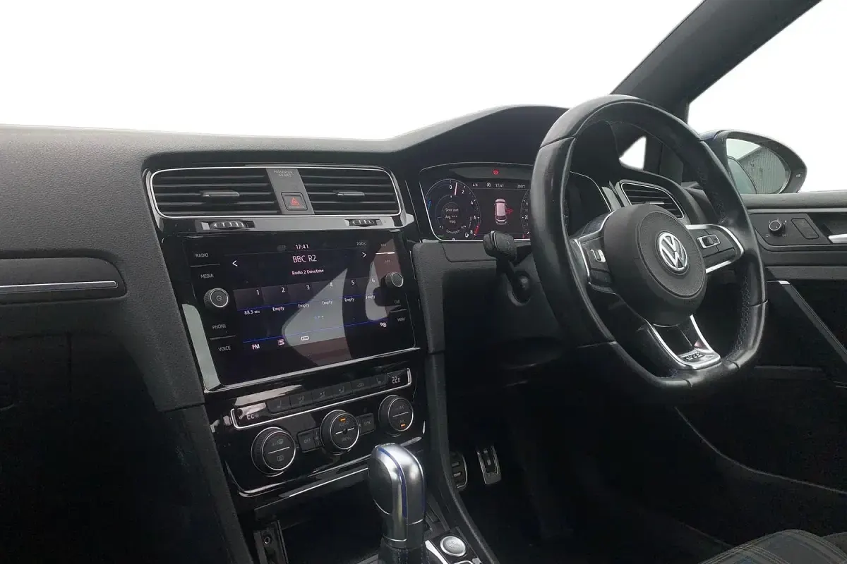 Used VW Golf VII Advance 204 HP (150 kW) 2018 Blue Hatchback