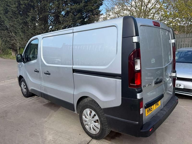 Used Renault Trafic Business 2017 White MPV