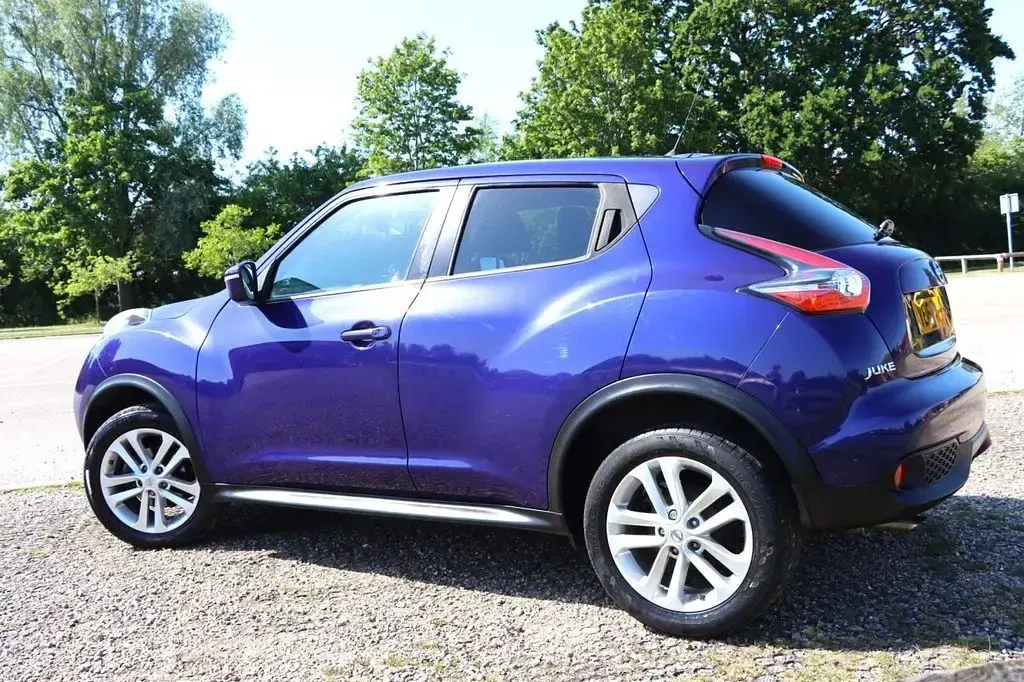 Used Nissan Juke N-Connecta 110 HP (80 kW) 2016 Blue SUV