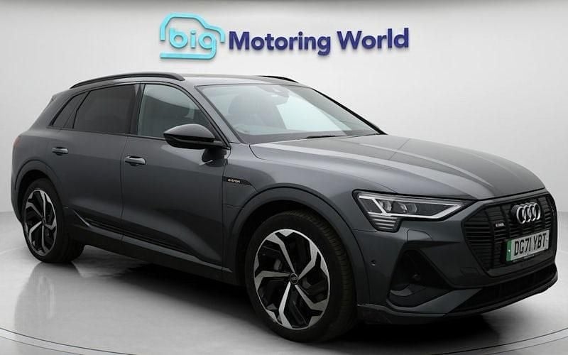Used 2022 Audi e-tron Black Edition SUV | £24,600 (Fair price) - Image 1/4