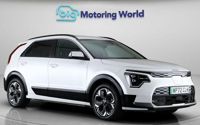 Used 2025 Kia e-Niro 3 SUV | £20,200 (Fair price) - Image 1/4