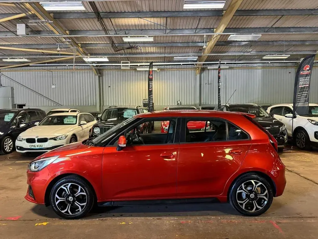 Used MG MG3 Excite 106 HP (77 kW) 2019 Orange Hatchback