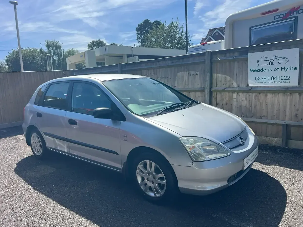 Used Honda Civic S 110 HP (80 kW) 2003 Silver Hatchback